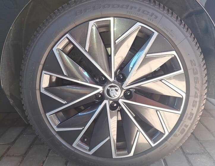 Škoda Superb 5