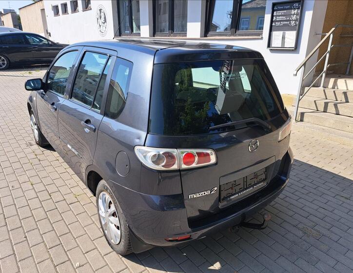 Mazda 2 7