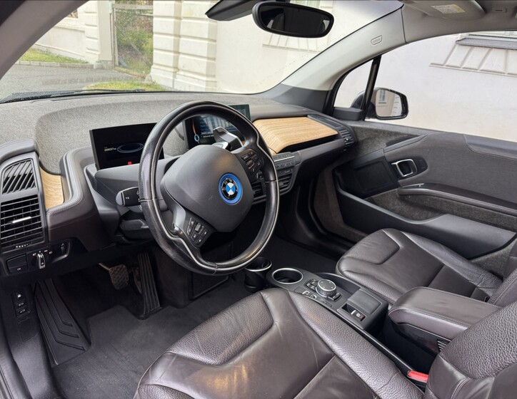 BMW i3 12