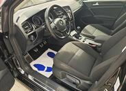 Volkswagen Golf 11