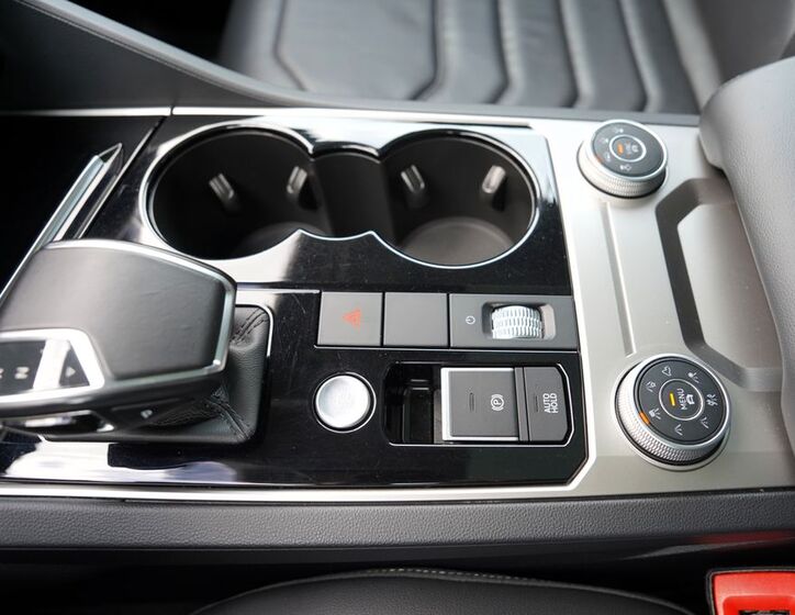 Volkswagen Touareg 46