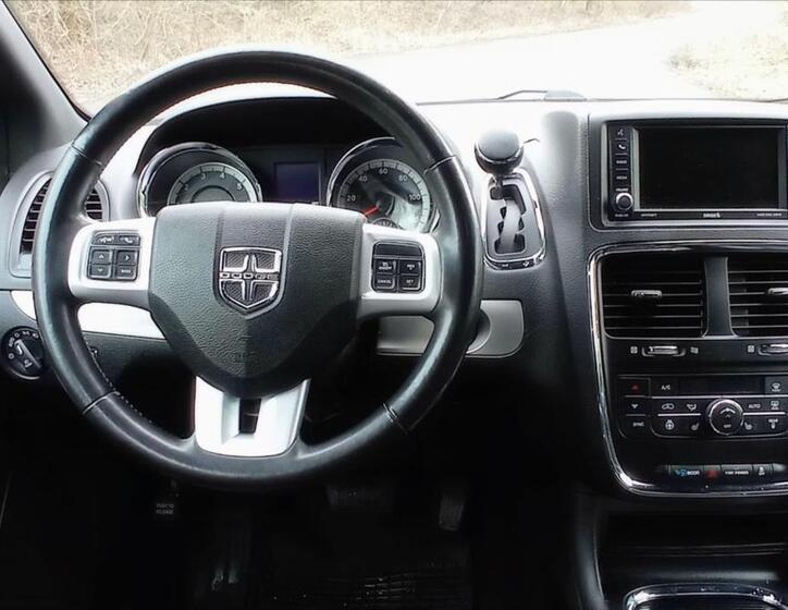 Dodge Grand Caravan 27