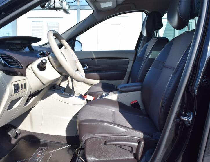 Renault Grand Scénic 15