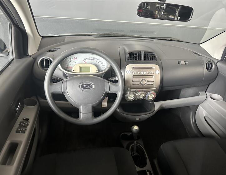 Subaru Justy 23