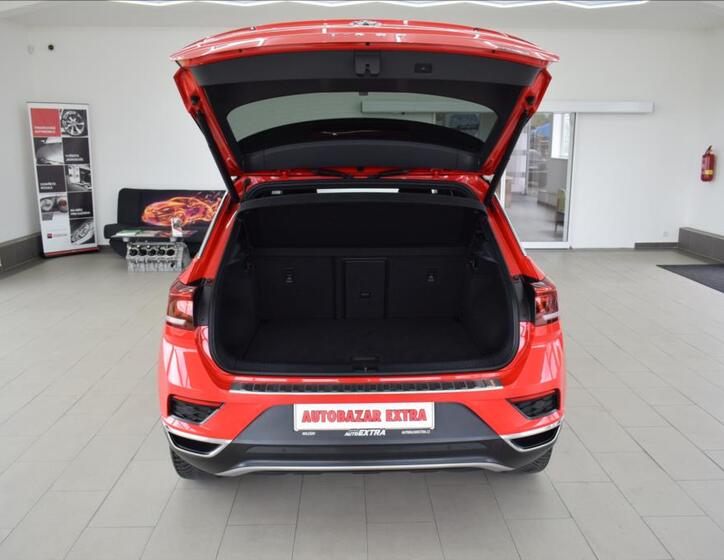 Volkswagen T-Roc 12