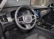 Volvo V90 38