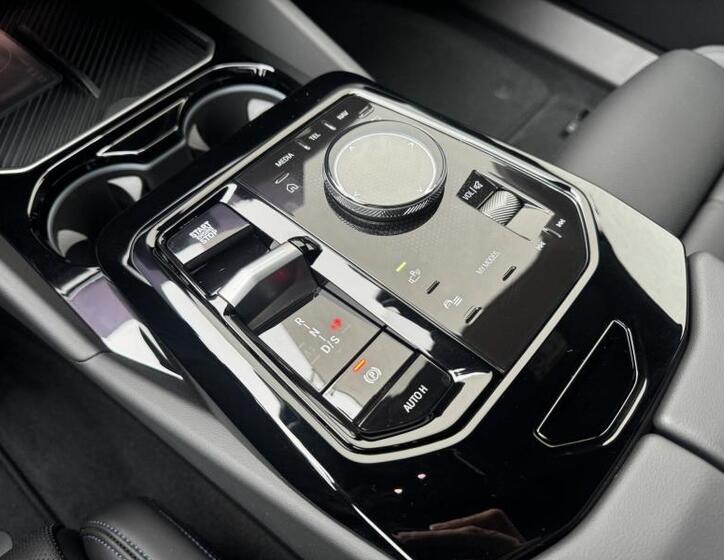 BMW Řada 5 12