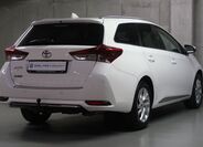 Toyota Auris 5