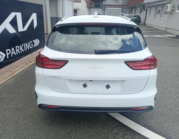 KIA Ceed 5