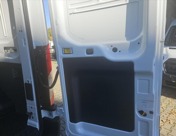 Ford Transit 14