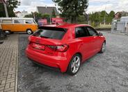 Audi A1 4