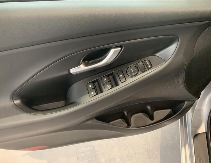 Hyundai i30 26