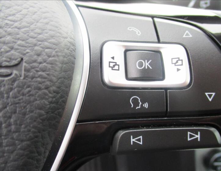 Volkswagen Passat 35