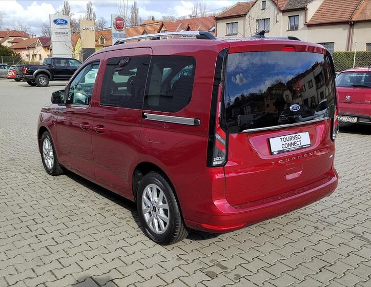 Ford Tourneo Connect 8