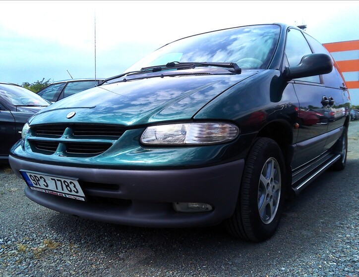 Chrysler Grand Voyager 1