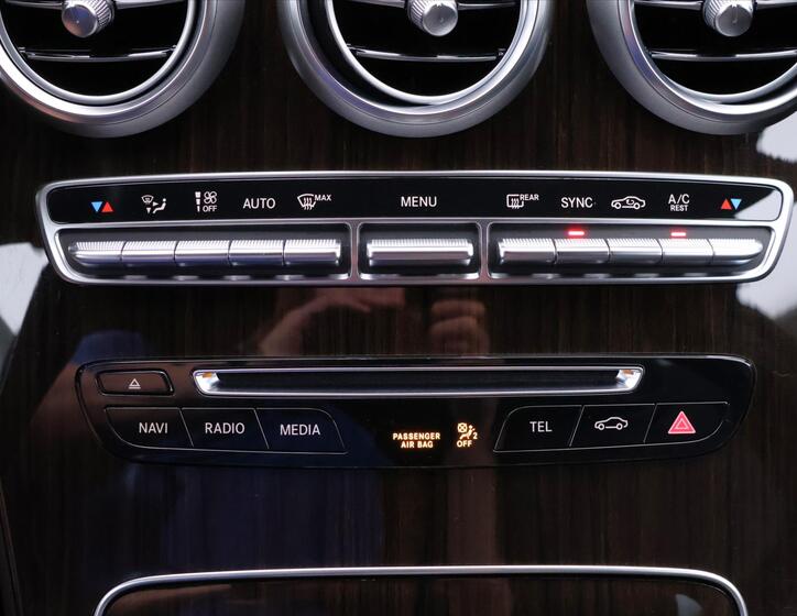 Mercedes-Benz GLC 27