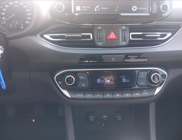 Hyundai i30 12