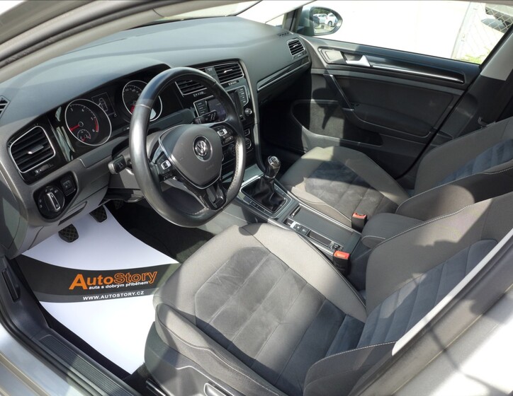 Volkswagen Golf 15