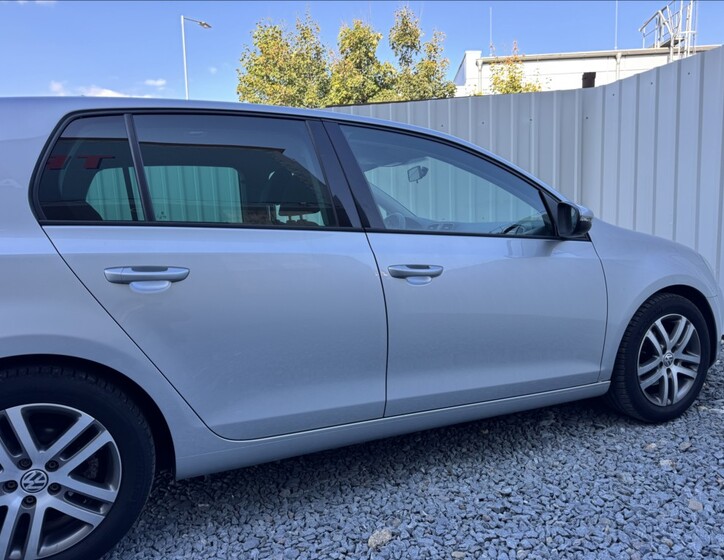 Volkswagen Golf 17