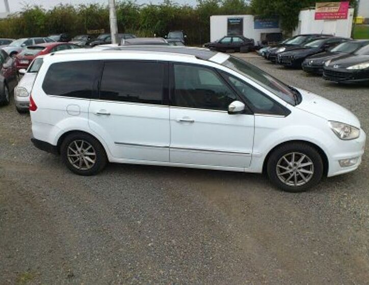Ford Galaxy 28