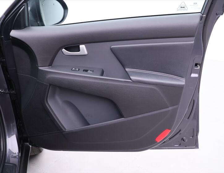 KIA Sportage 12