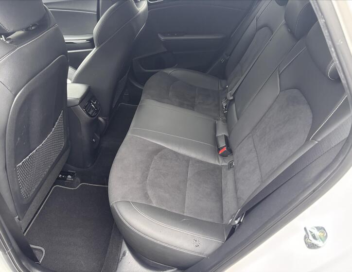KIA Ceed 11