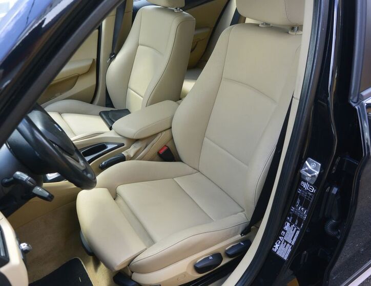 BMW X1 10