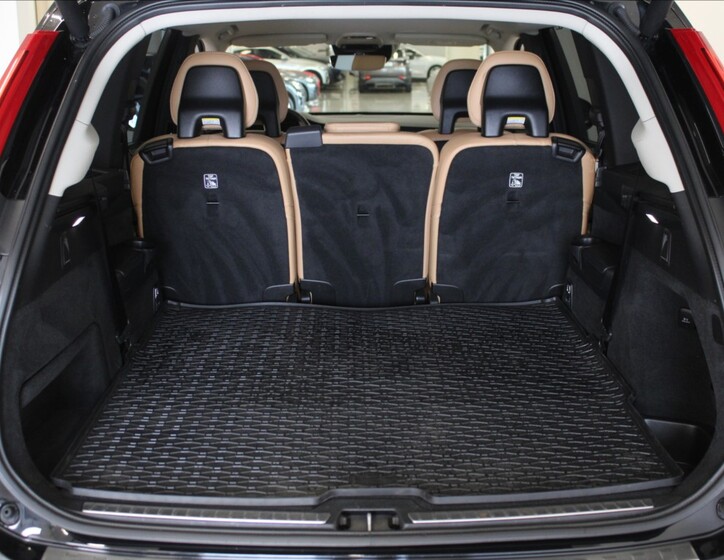 Volvo XC90 26