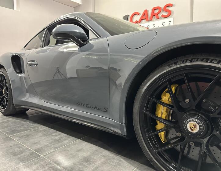 Porsche 911 32