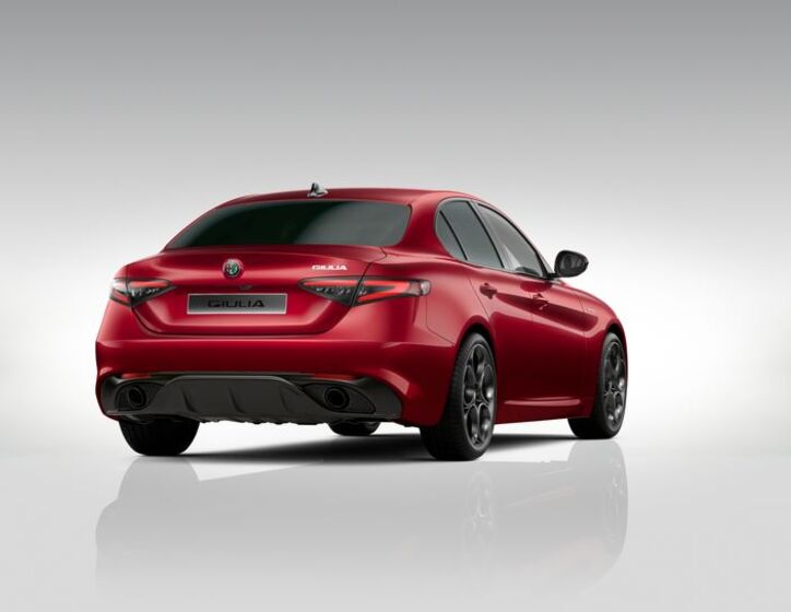 Alfa Romeo Giulia 4