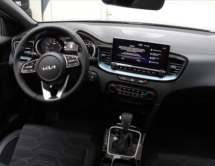 KIA XCeed 8