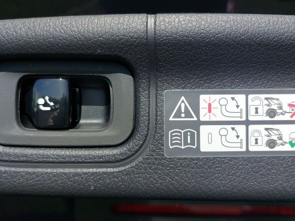 Mercedes-Benz Třídy C 25