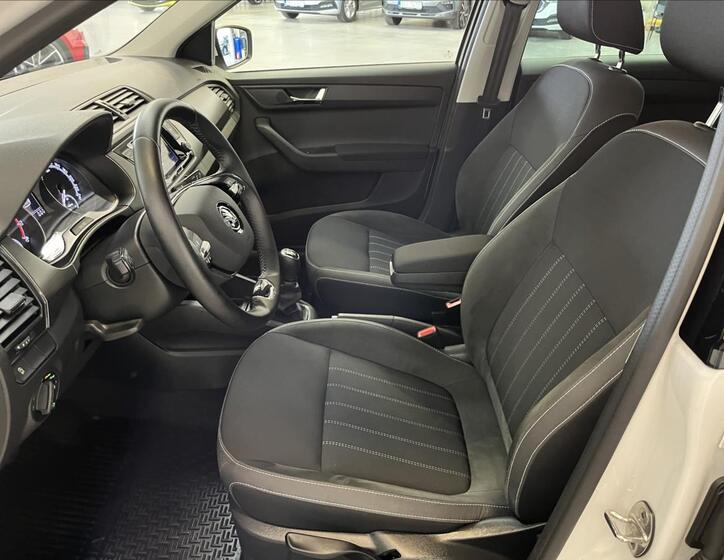 Škoda Fabia 19