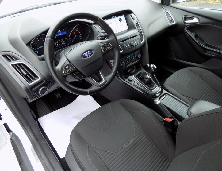 Ford Focus 11