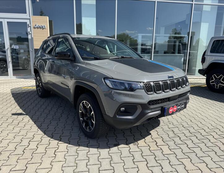 Jeep Compass 1
