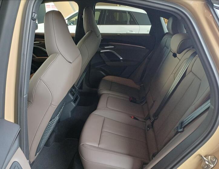 Audi Q5 10