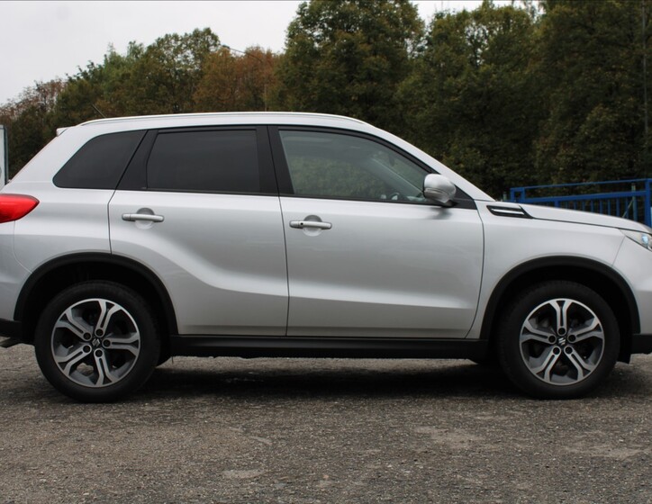 Suzuki Vitara 4