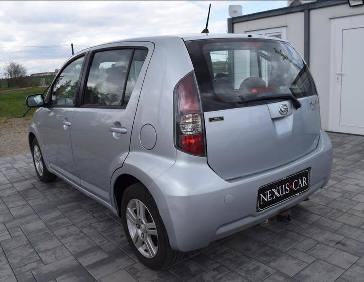 Daihatsu Sirion 7