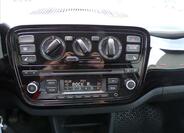 Volkswagen up! 8