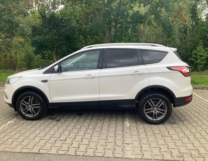 Ford Kuga 7