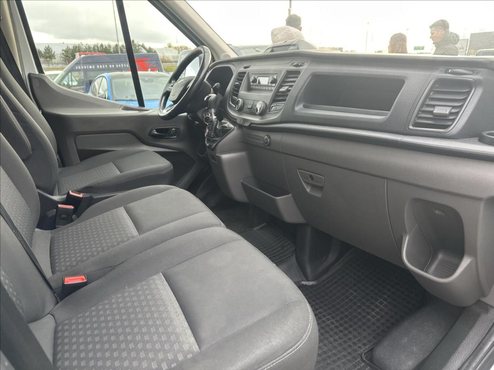 Ford Transit 16