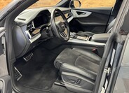 Audi Q8 12