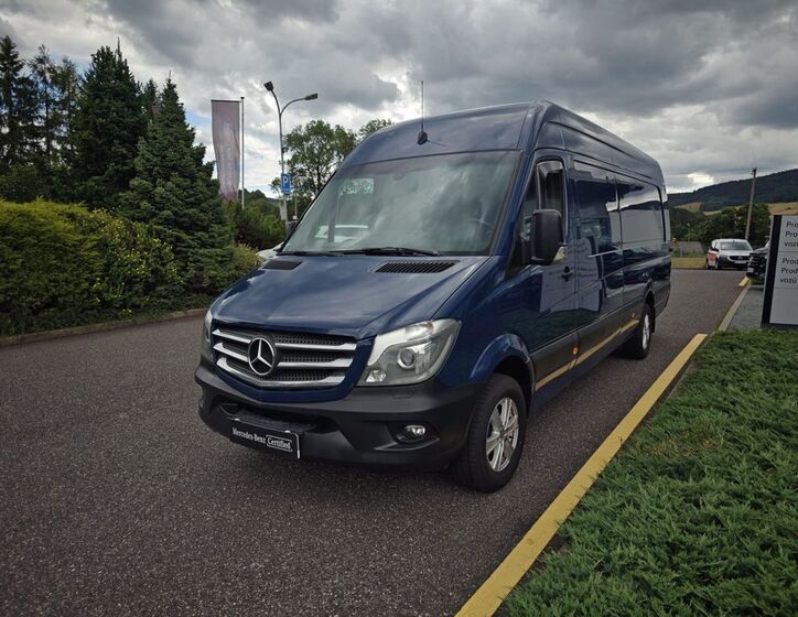 Mercedes-Benz Sprinter 1