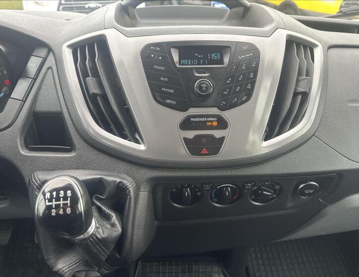 Ford Transit 18