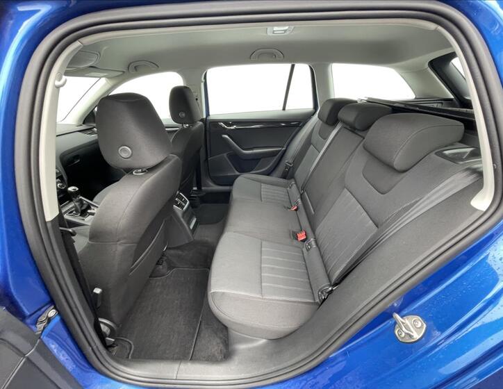 Škoda Octavia 16