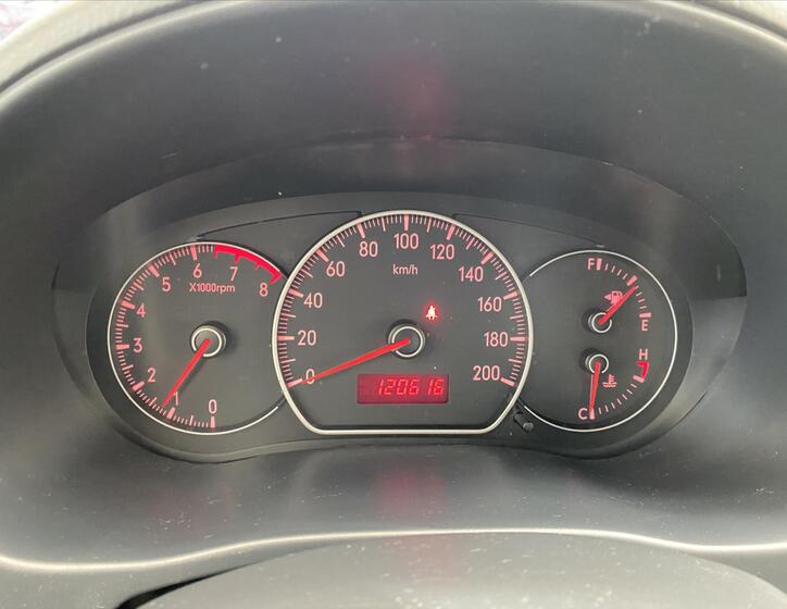 Suzuki SX4 11