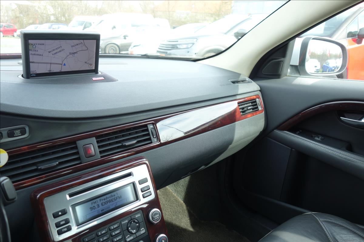 Volvo S80