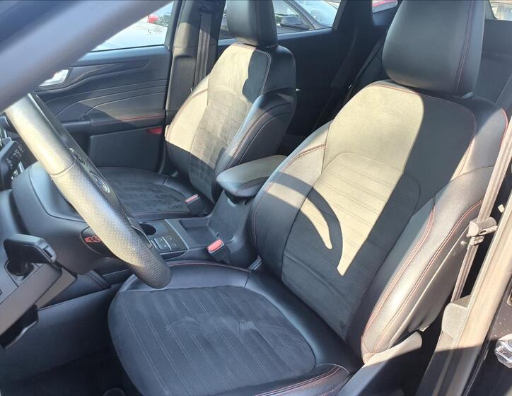 Ford Kuga 8