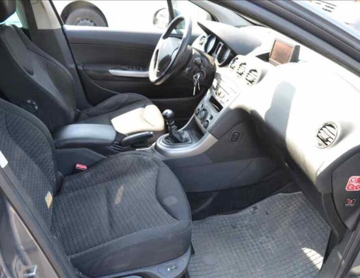 Peugeot 308 21