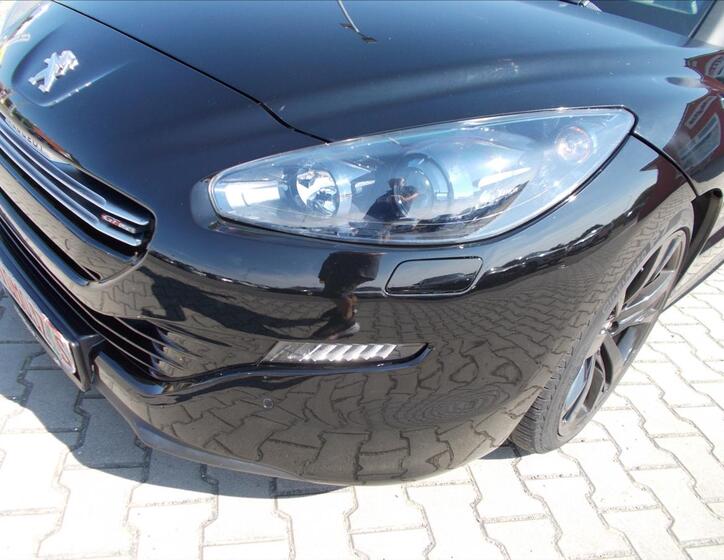 Peugeot RCZ 6